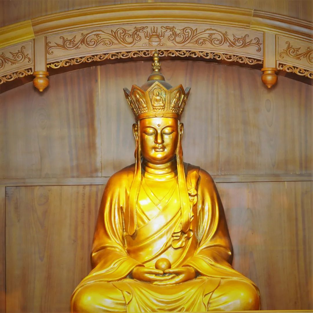 杭州灵隐寺钟楼地藏菩萨圣像