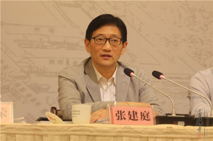 光泉法师,董中基道长和萧山区民宗局副局长楼天瑛先后作交流发言