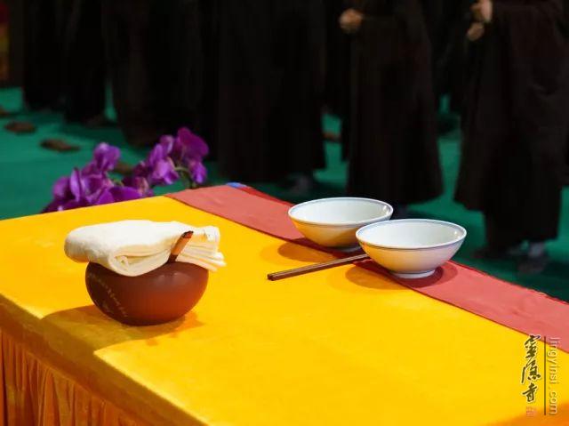 出家人是怎么吃饭的为什么有那么多的讲究